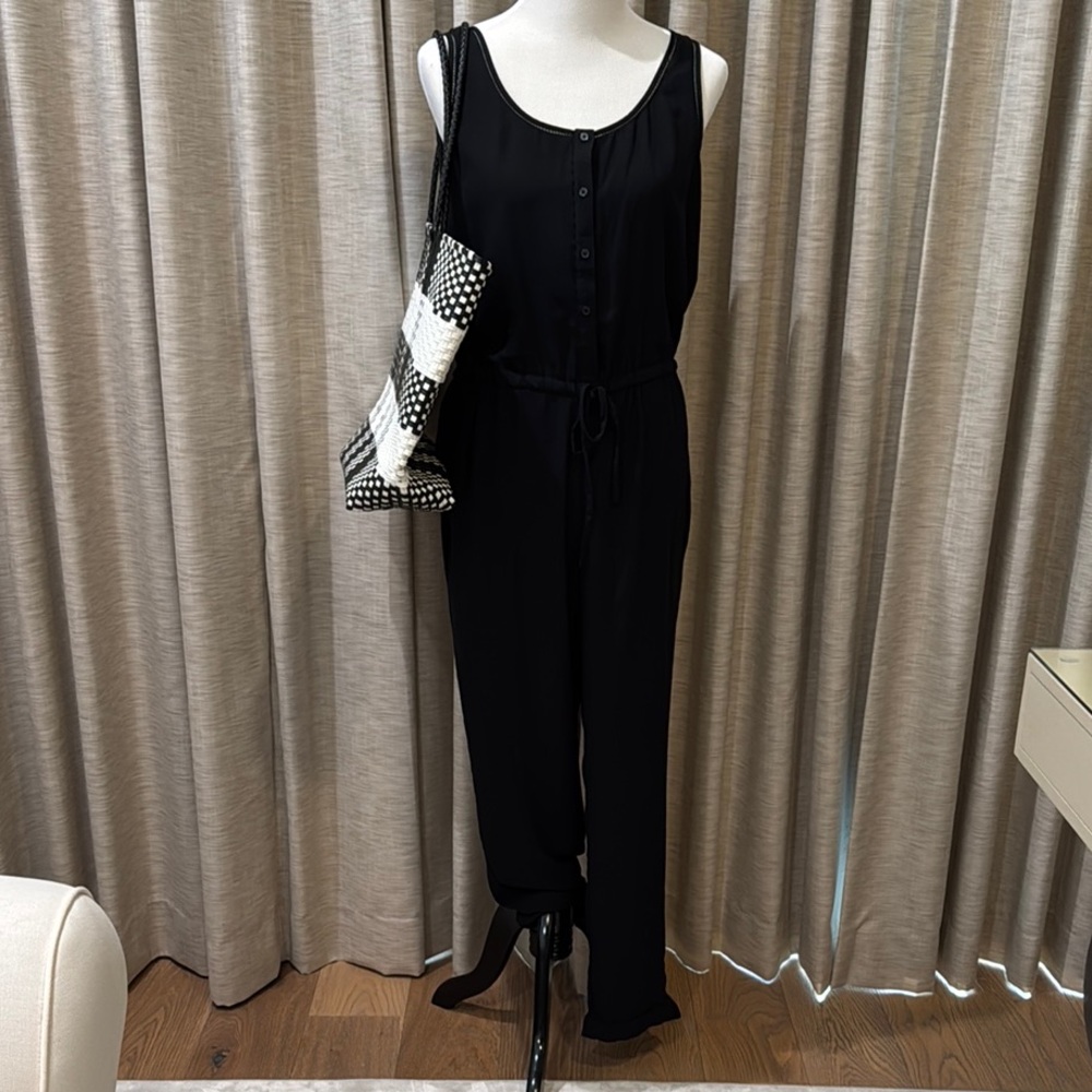 Black Sleeveless Jumpsuit with Scoop Neckline and Relaxed Fit